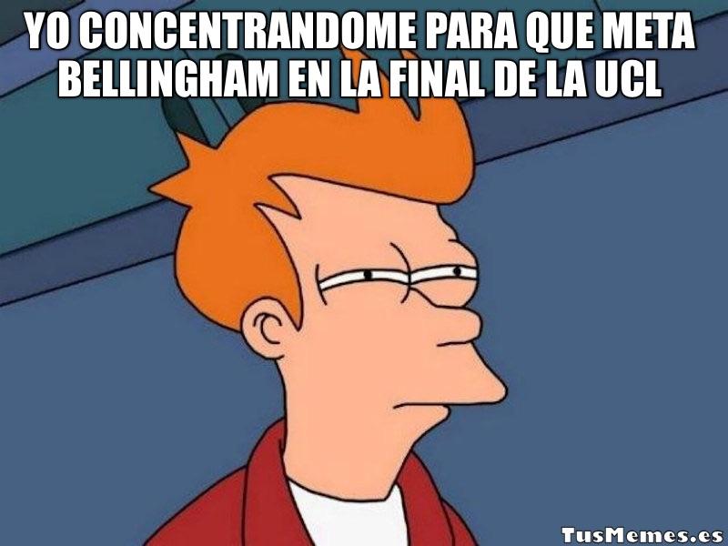 Meme Fry de Futurama - Yo concentrandome para que meta bellingham en la final de la UCL
