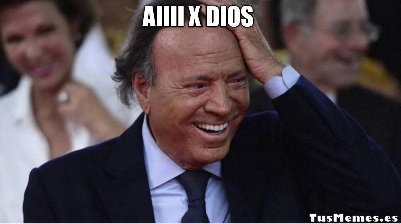 Meme Julio Iglesias sujetándose el peluquín - aiiii x dios